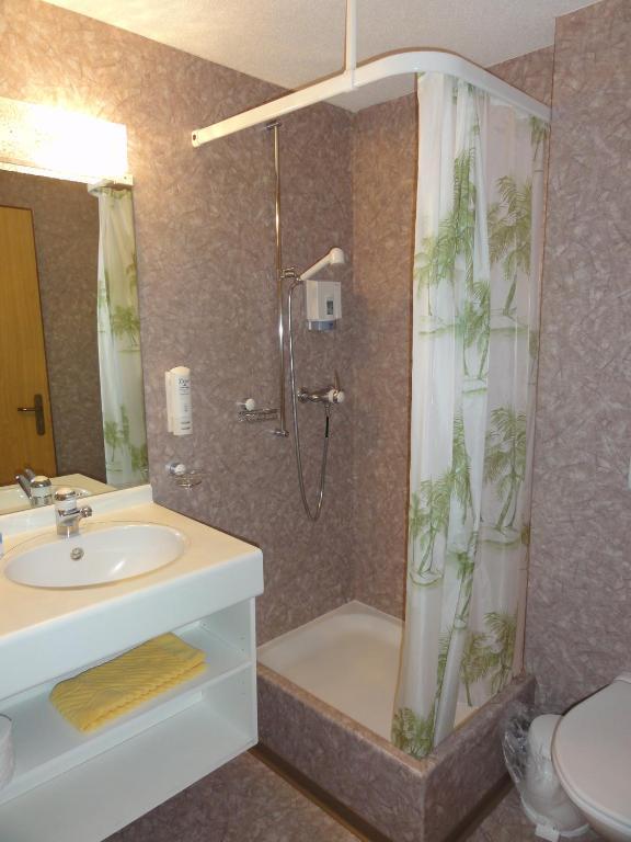 Superior Double Room Balcony Eiger View